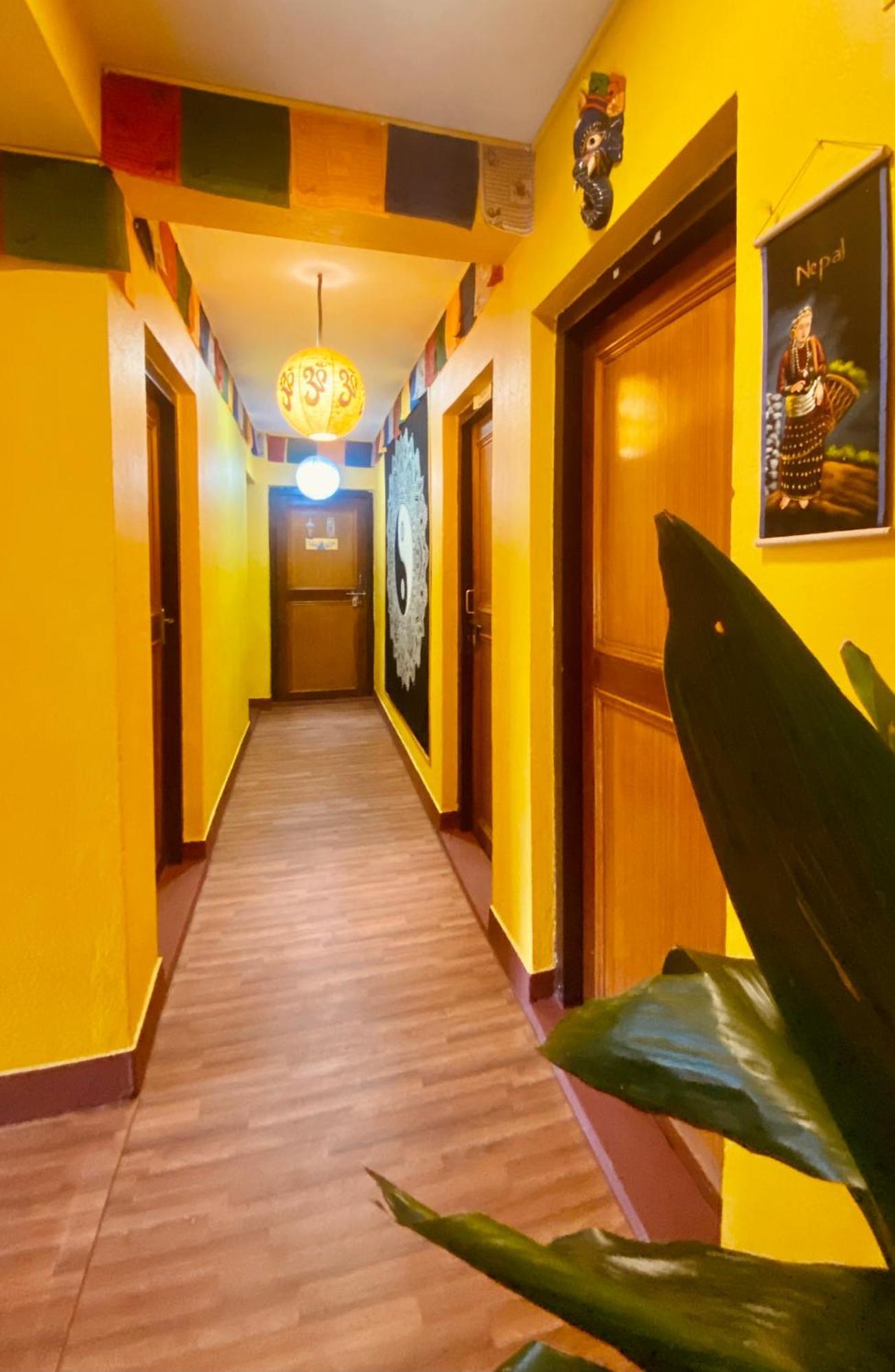 Yog Hostel Catmandu Exterior foto