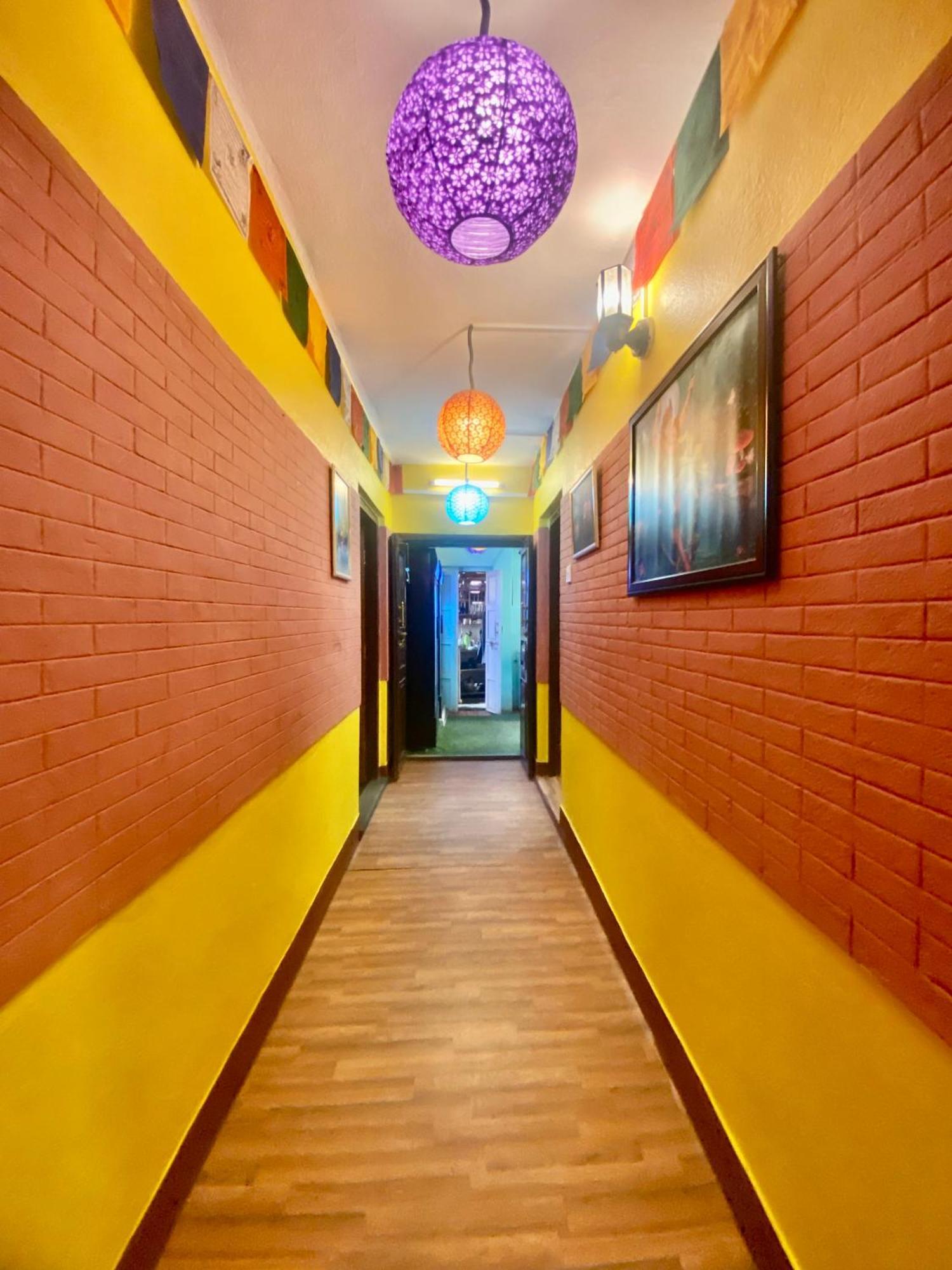 Yog Hostel Catmandu Exterior foto
