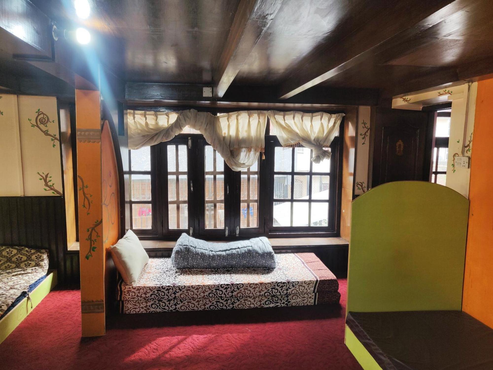 Yog Hostel Catmandu Quarto foto